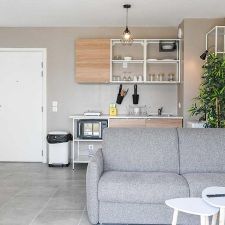 Appart Avec Terrasse Et Parking A 2 Min Du Metro Marseille Exterior photo